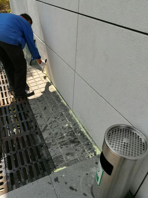我司派专业技术人员对中国移动南方基地,进行防蛇作业.下面为施工图